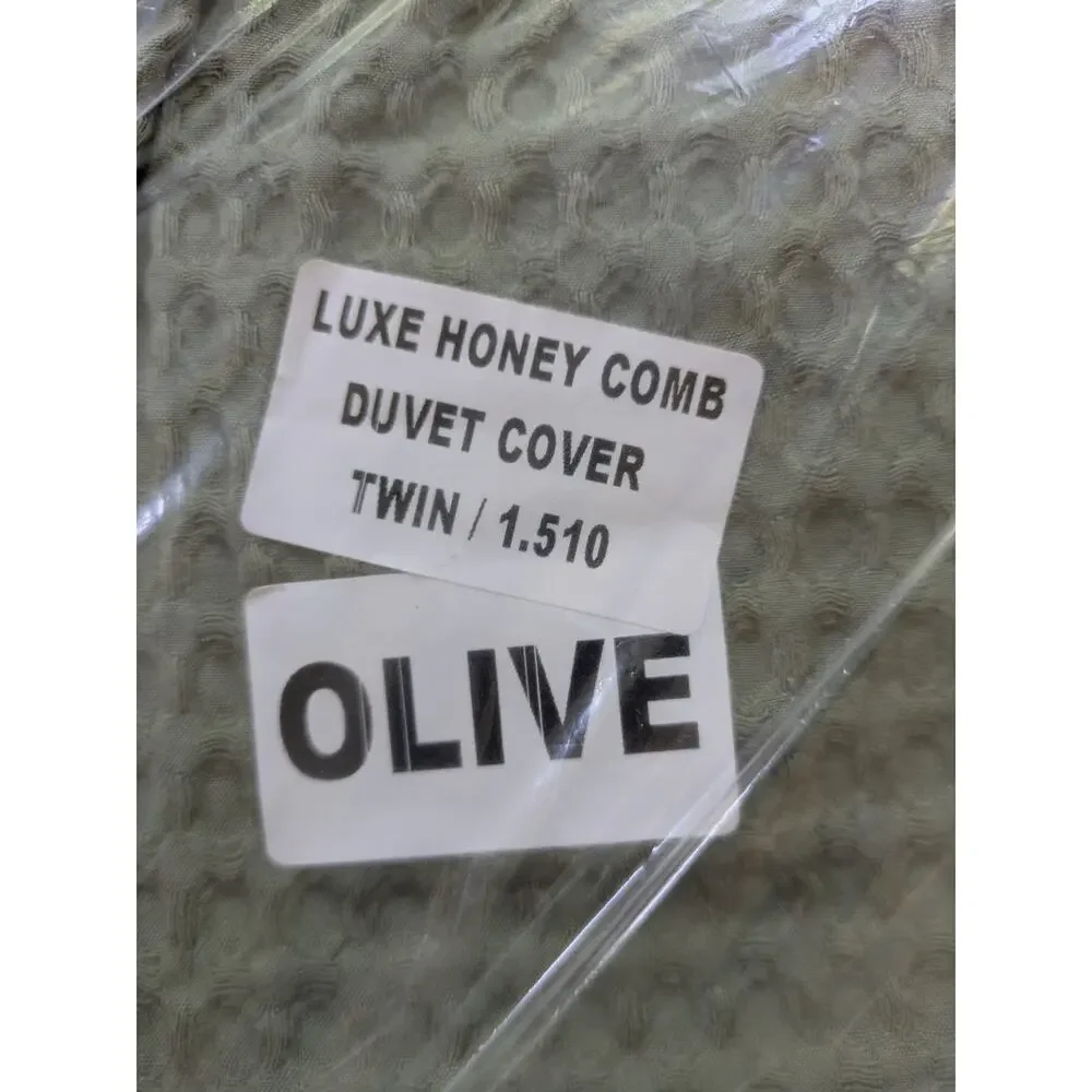 New Quince TWIN Organic Luxe Honeycomb Duvet Cover ONLY Olive Green - No Shams